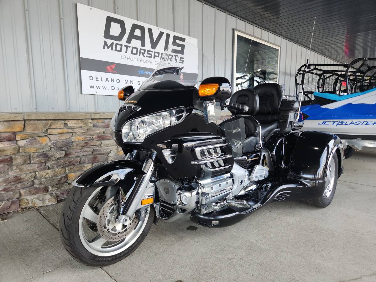 Harley-Davidson, gold, Import USA — Foto 4 z 12