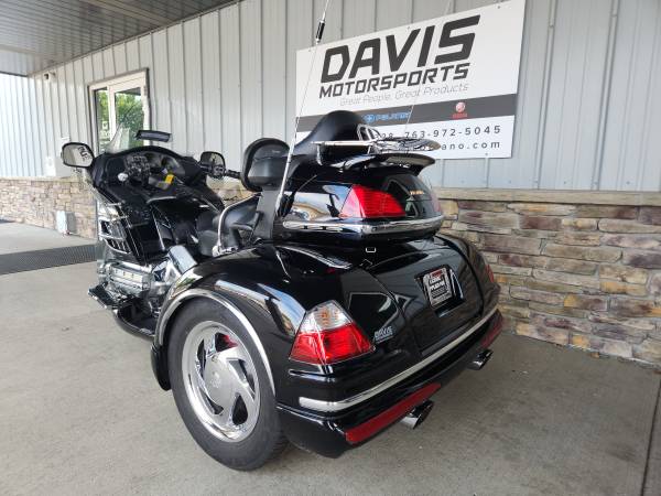 Harley-Davidson, gold, Import USA — Foto 6 z 12
