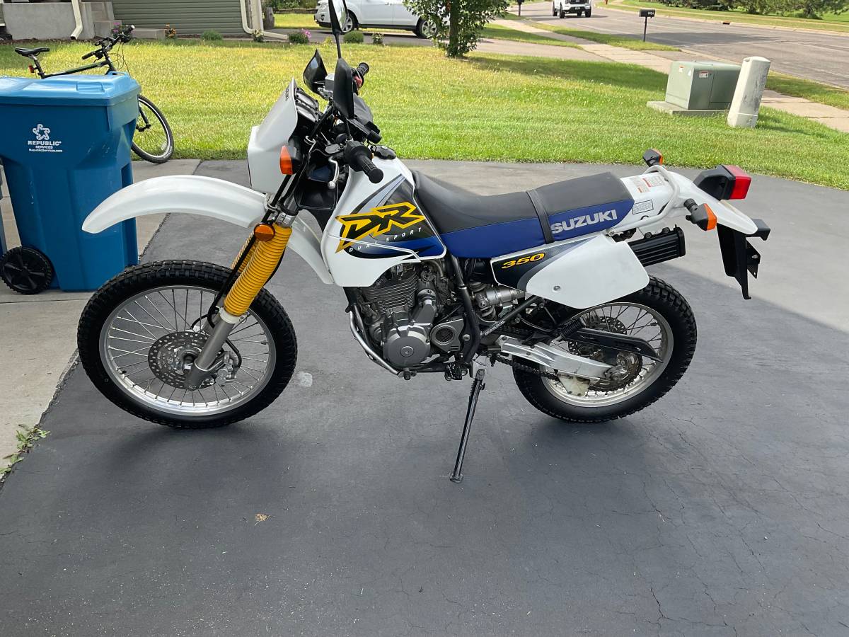 1999 Suzuki, Import USA — Foto 3 z 5