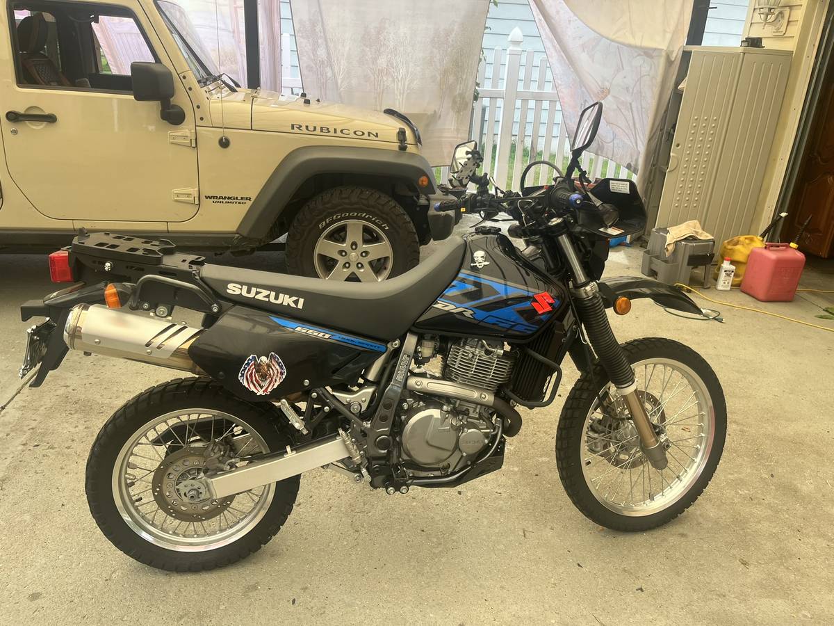 2017 Suzuki, Import USA — Foto 2 z 7