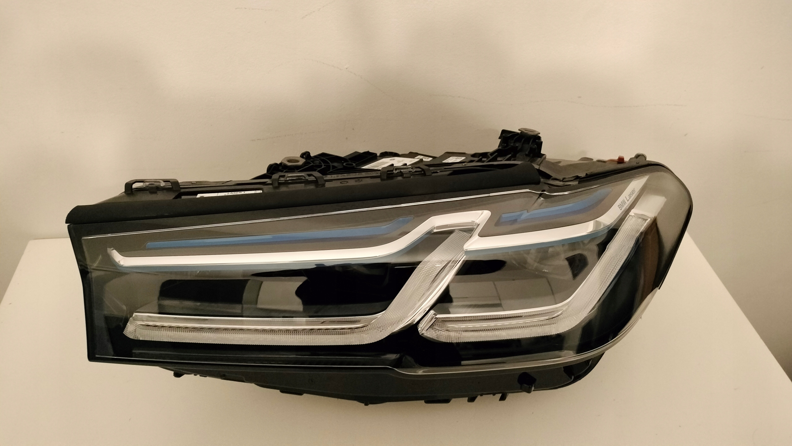 světlomet levý Laser BMW 5 G30 G31 M5 F90 facelift 5a388d5-04, Auf Lager in der EU — Foto 1