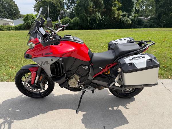 2026 Ducati, Import USA — Foto 1