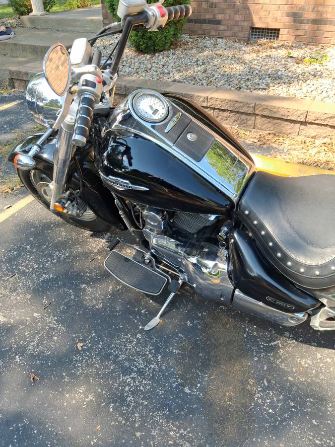 2008 Suzuki, Import USA — Foto 2 z 7