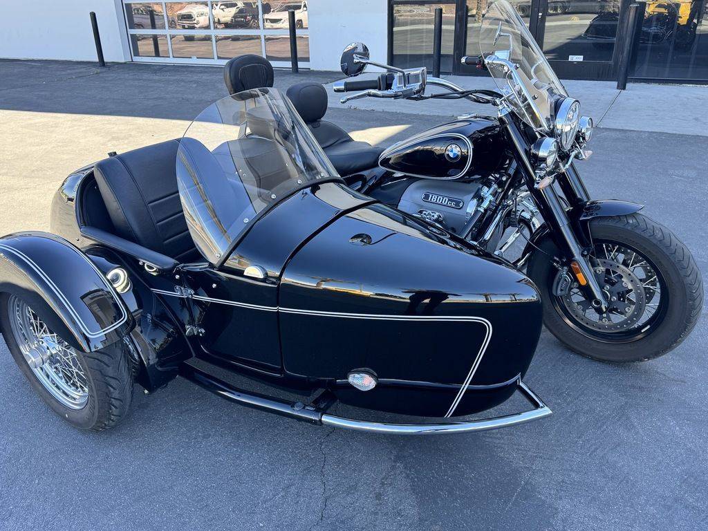2021 BMW, Import USA — Foto 12 z 12