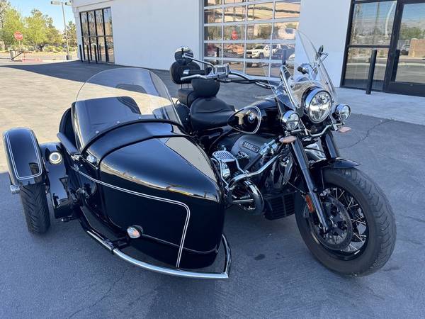 2021 BMW, Import USA — Foto 2 z 12