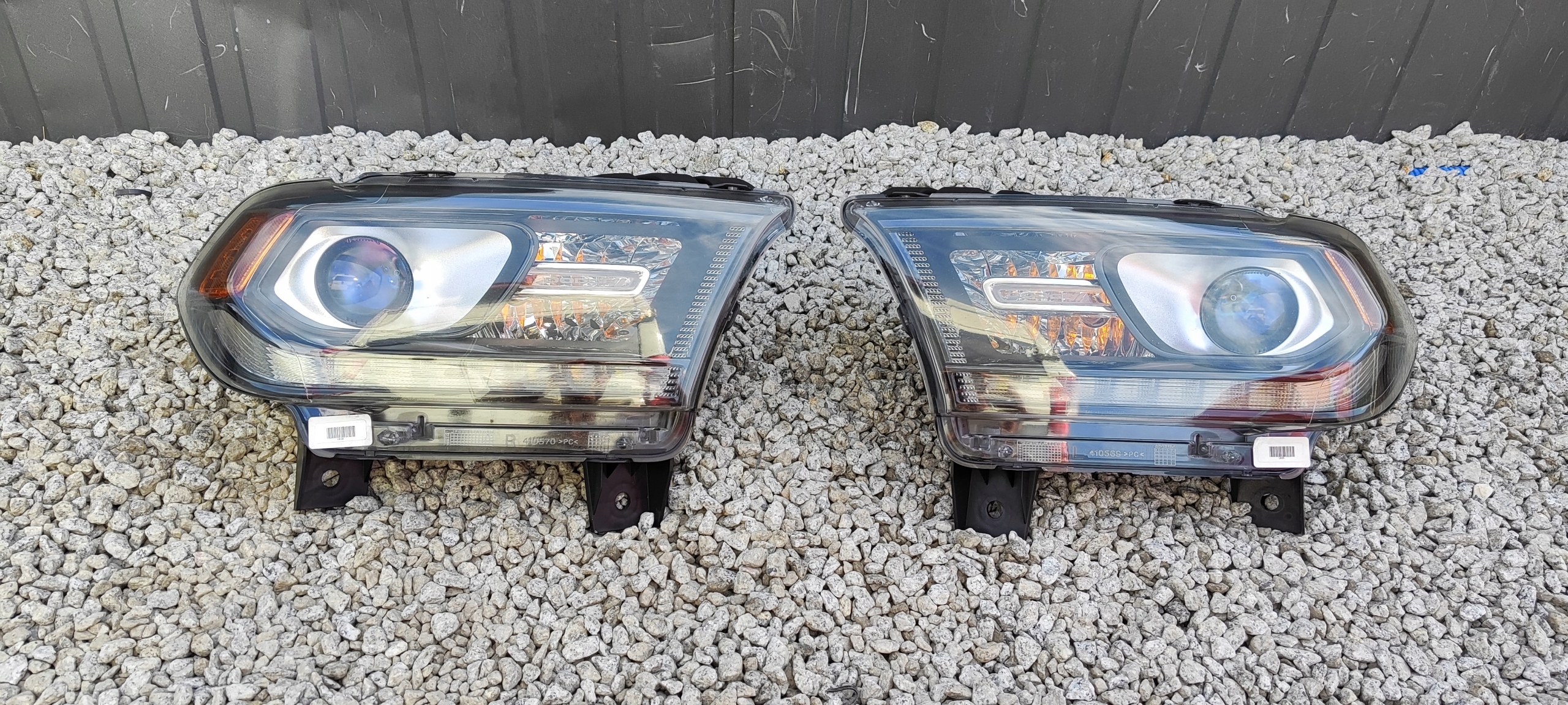 přední světlomet Dodge OE originál komplet levý i pravý amerykanska, Auf Lager in der EU — Foto 1