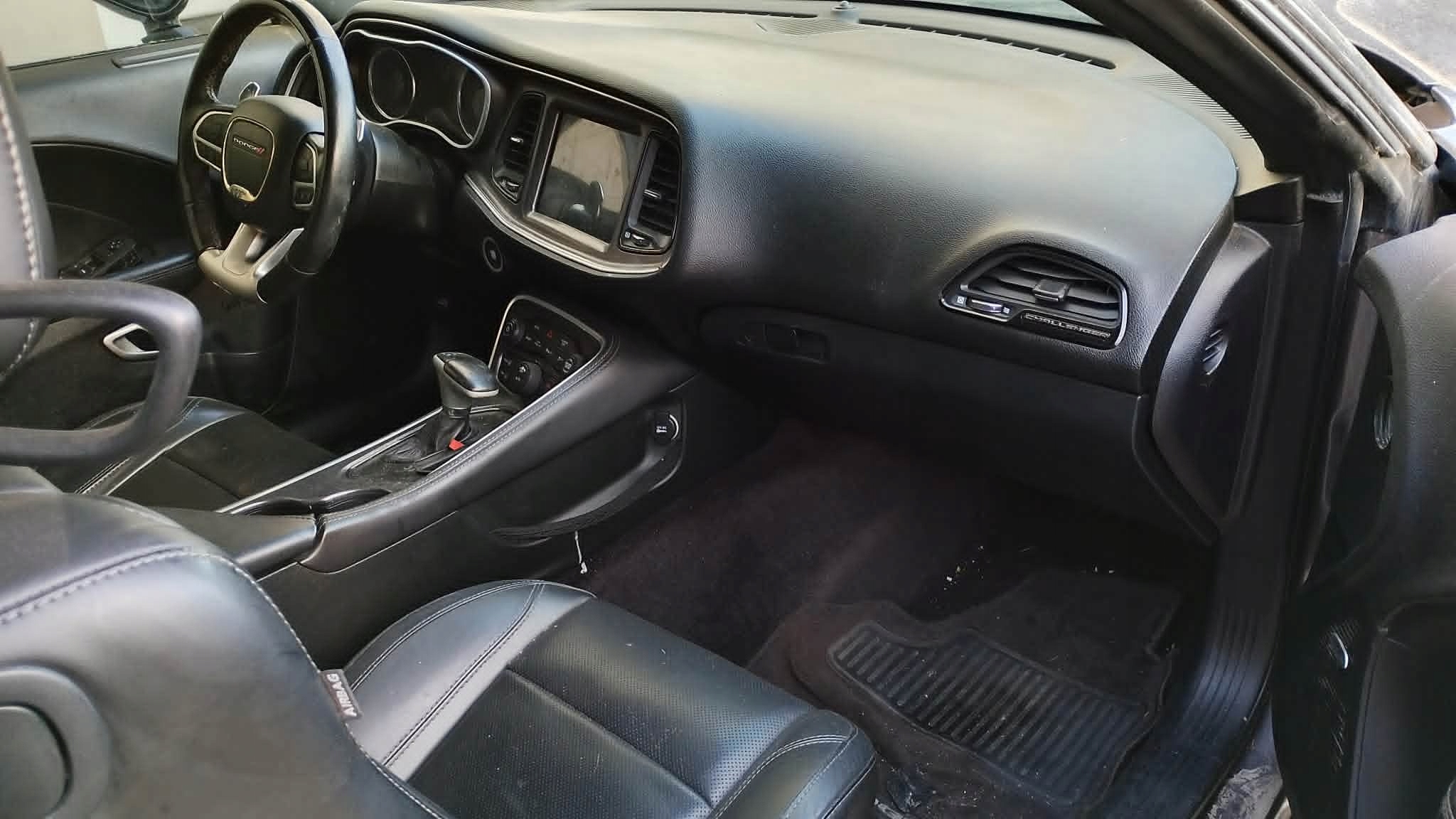 Deska rozdzielcza konsola silentblok airbag Dodge Challenger 2015, Auf Lager in der EU — Foto 1
