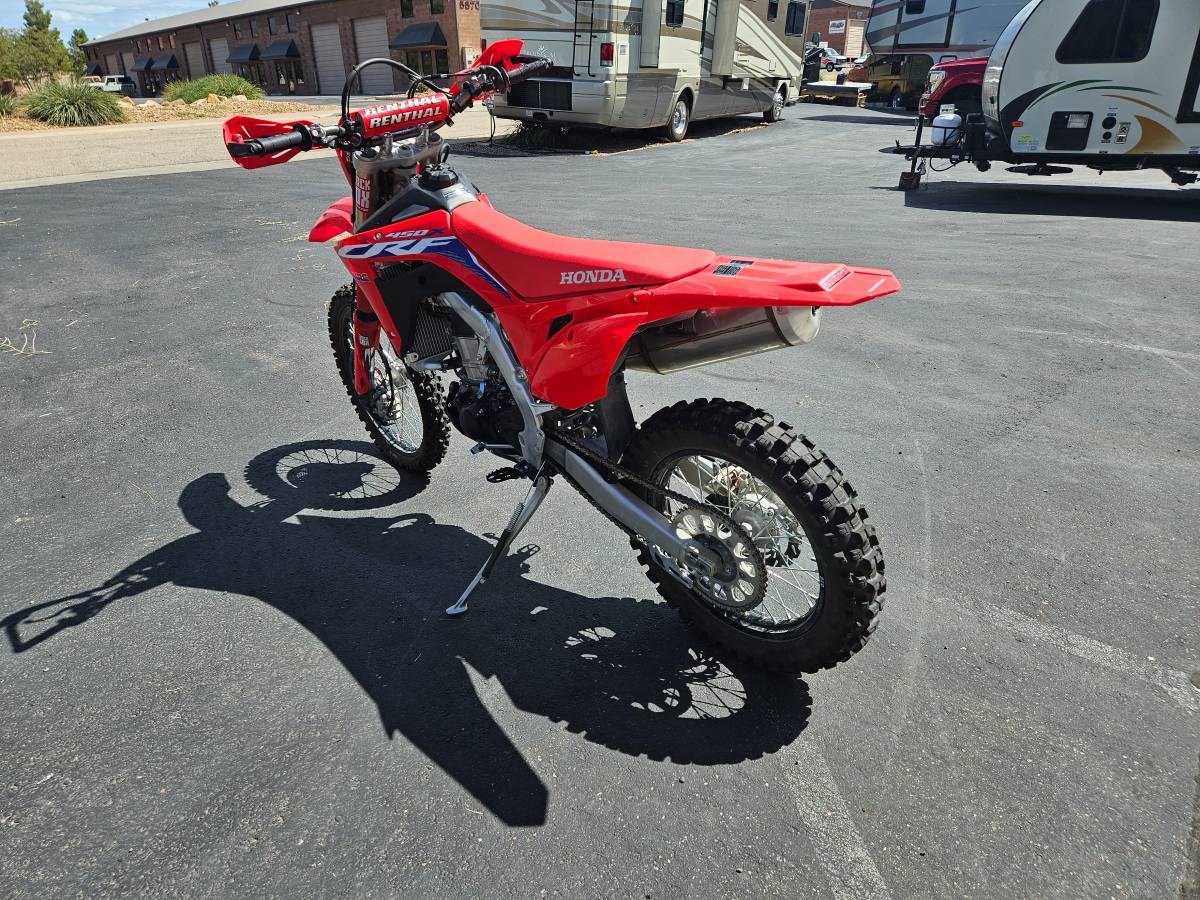 2022 Honda, Import USA — Foto 8 z 12