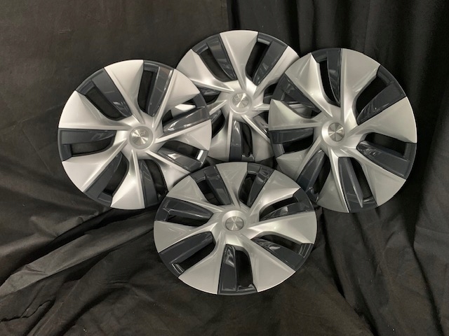 Kolpak Tesla originál 19" srebrny, Auf Lager in der EU — Foto 1 Kolpak Tesla originál 19" srebrny, Auf Lager in der EU — Foto 1
