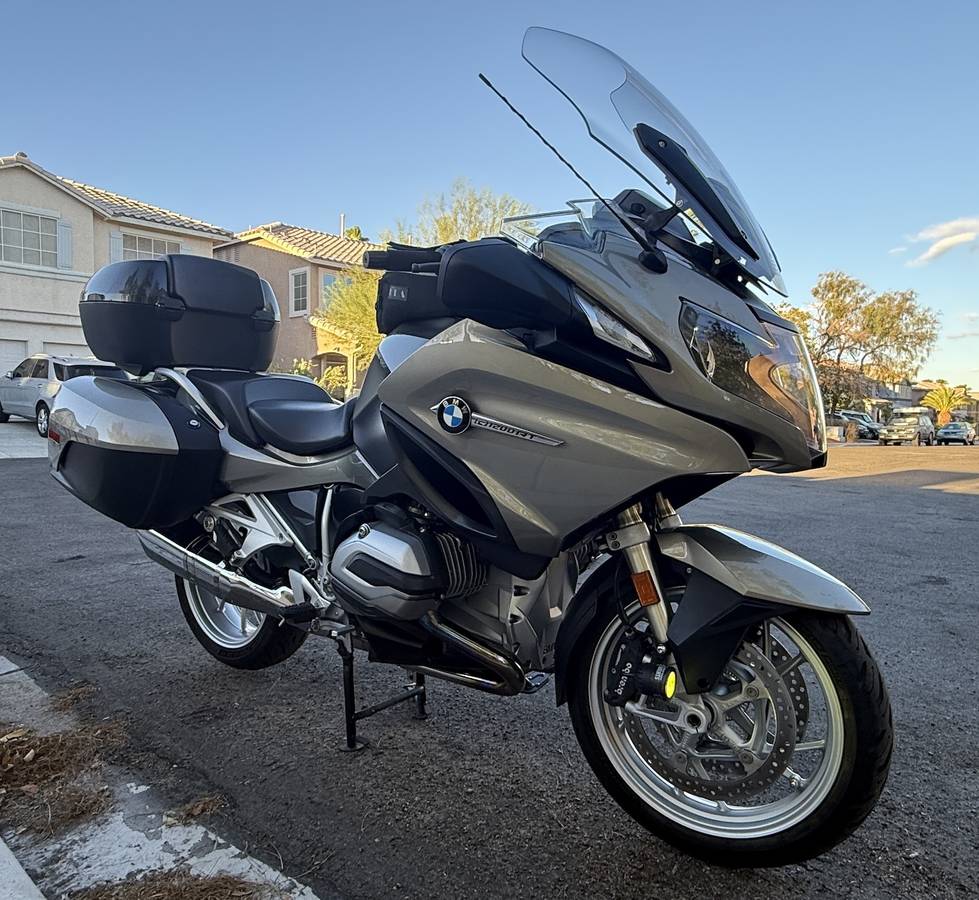 2016 BMW, Import USA — Foto 5 z 12