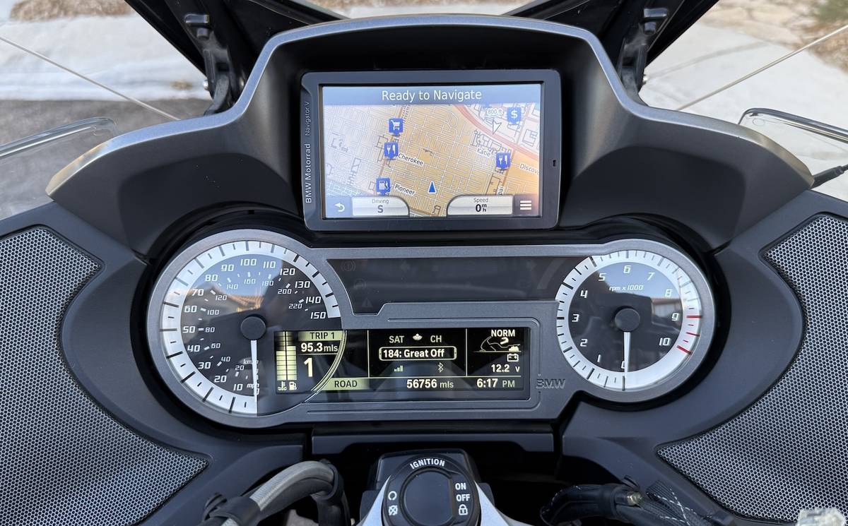 2016 BMW, Import USA — Foto 8 z 12