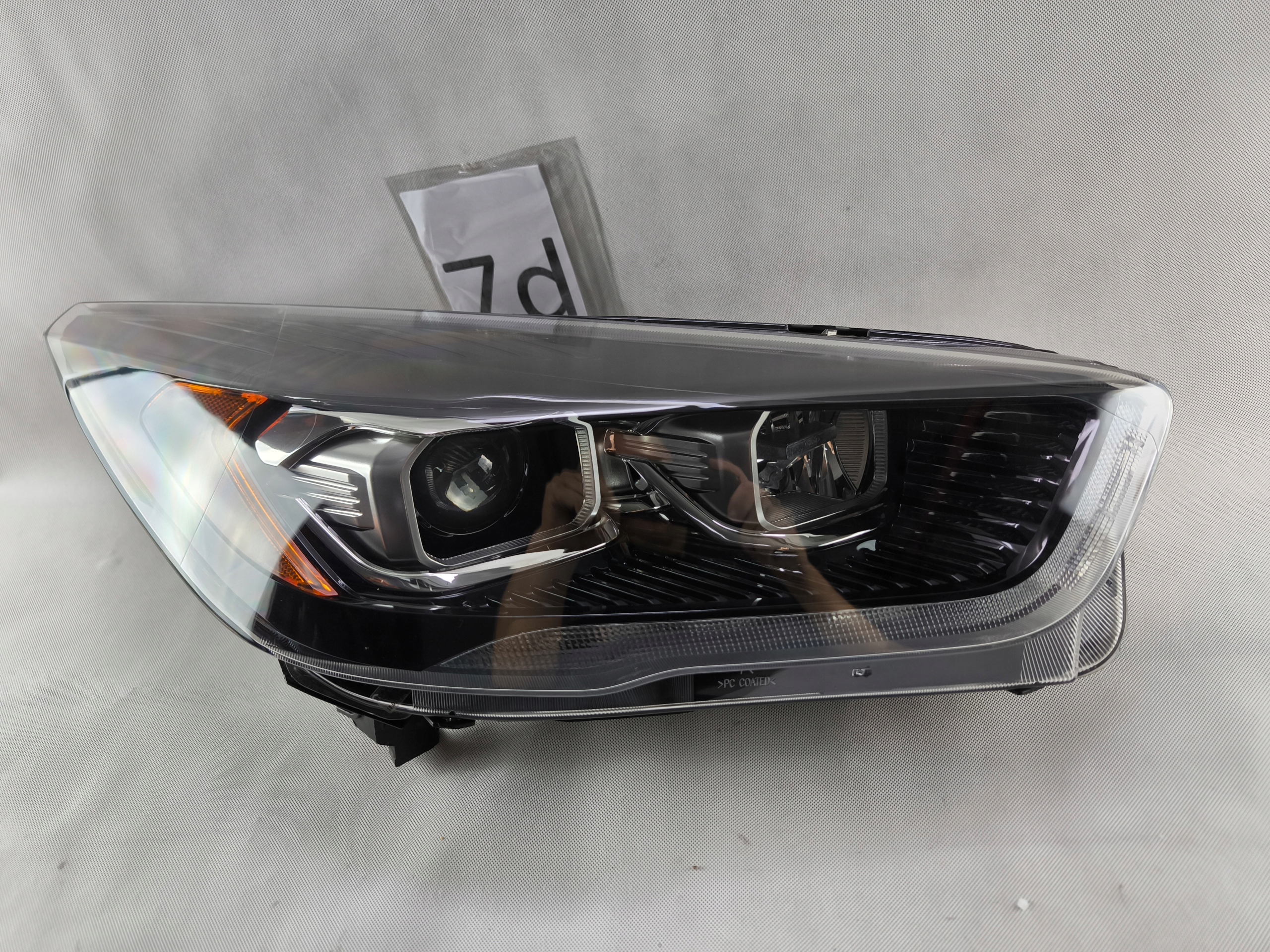Ford Kuga Mk2 facelift Xenon světlomet komplet levý i pravý kompletní světlomet Gv41-13d154-ee, Auf Lager in der EU — Foto 1
