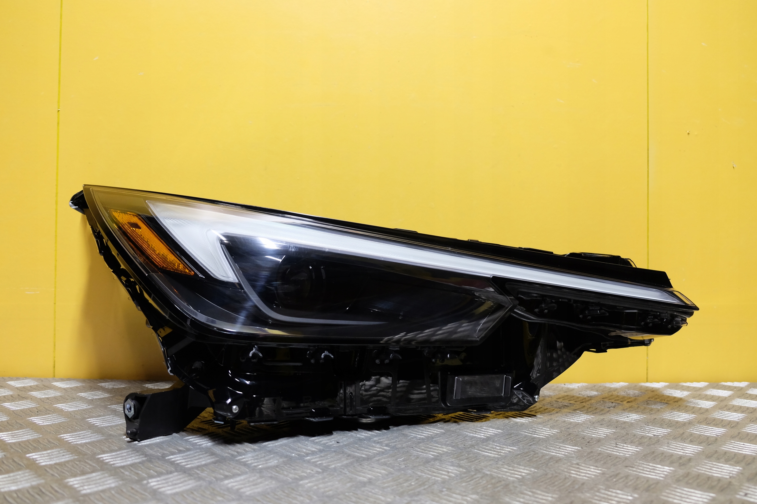 Lexus Tx 2024- světlomet FULL LED pravá Usa, Auf Lager in der EU — Foto 1