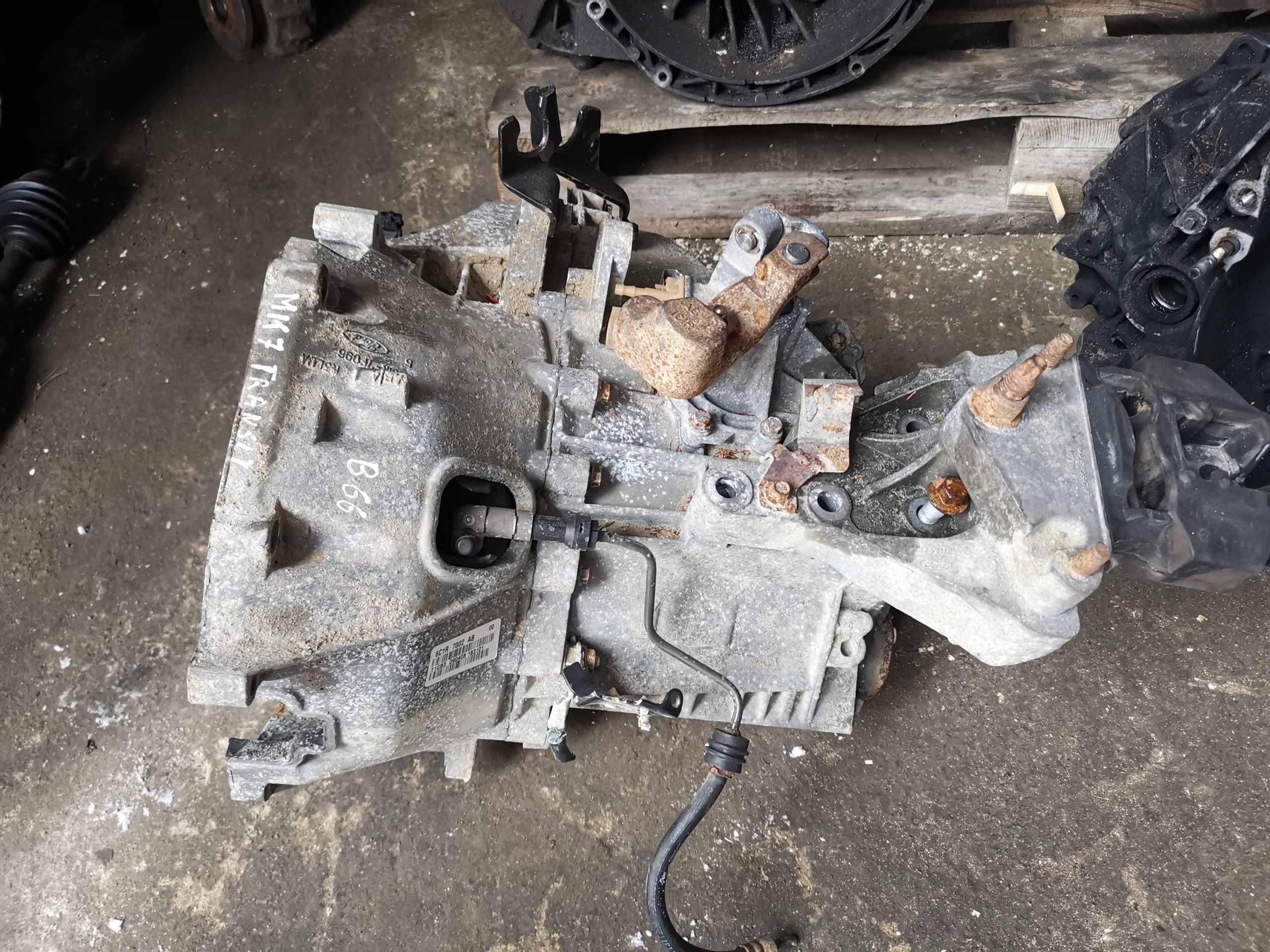 převodovka 6c1r7002ab Transit Mk7 06- 2.2tdci, Auf Lager in der EU — Foto 1