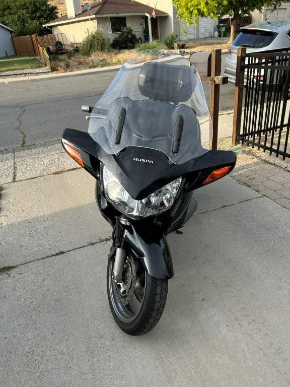 2010 Honda, Import USA — Foto 4 z 12