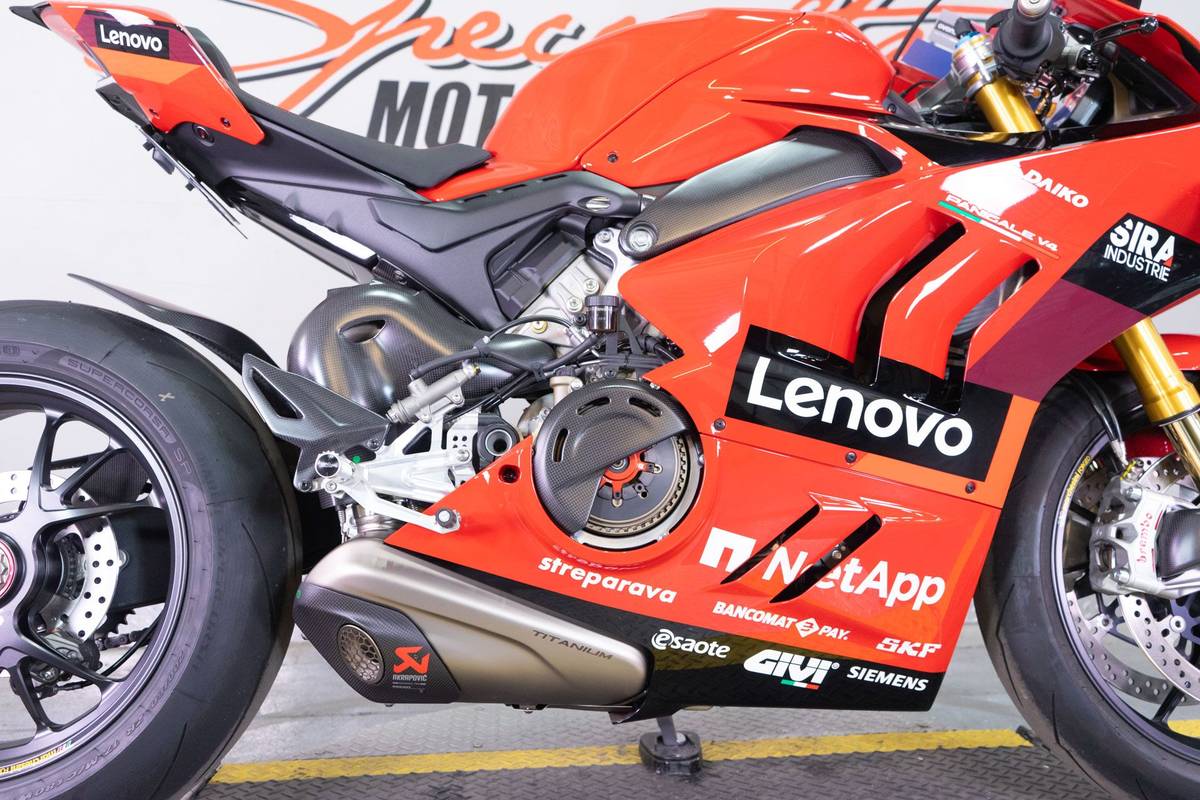 2024 Ducati, Import USA — Foto 9 z 12