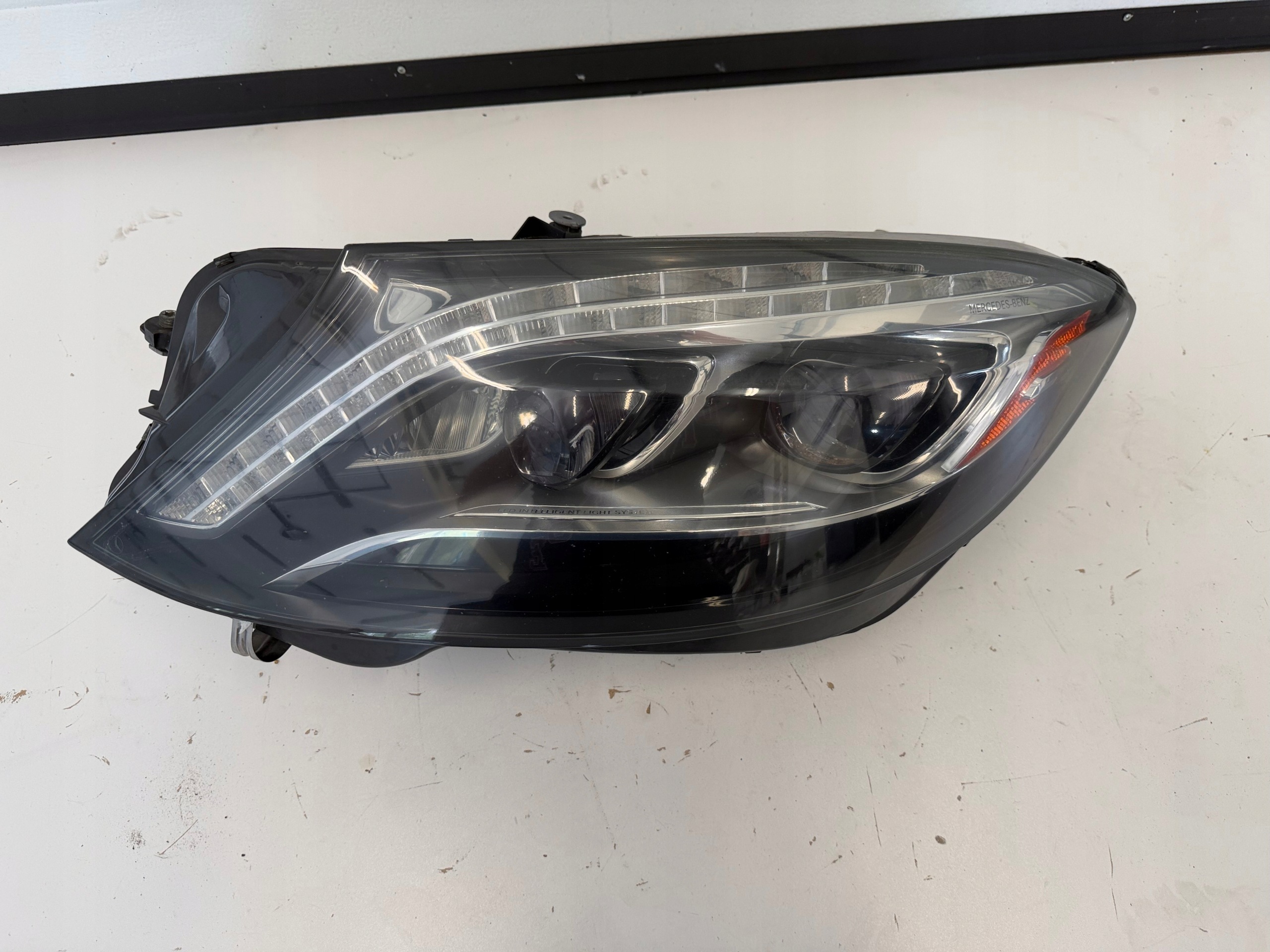 světlomet Mercedes S třída W222 FULL LED levá Ils Usa A2229061102, Auf Lager in der EU — Foto 1 z 10 světlomet Mercedes S třída W222 FULL LED levá Ils Usa A2229061102, Auf Lager in der EU — Foto 1 z 10