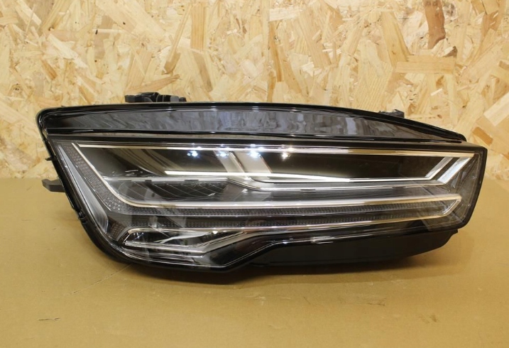 světlomet přední komplet Matrix Audi A7 4g8 facelift Angielska Uk, Auf Lager in der EU — Foto 1