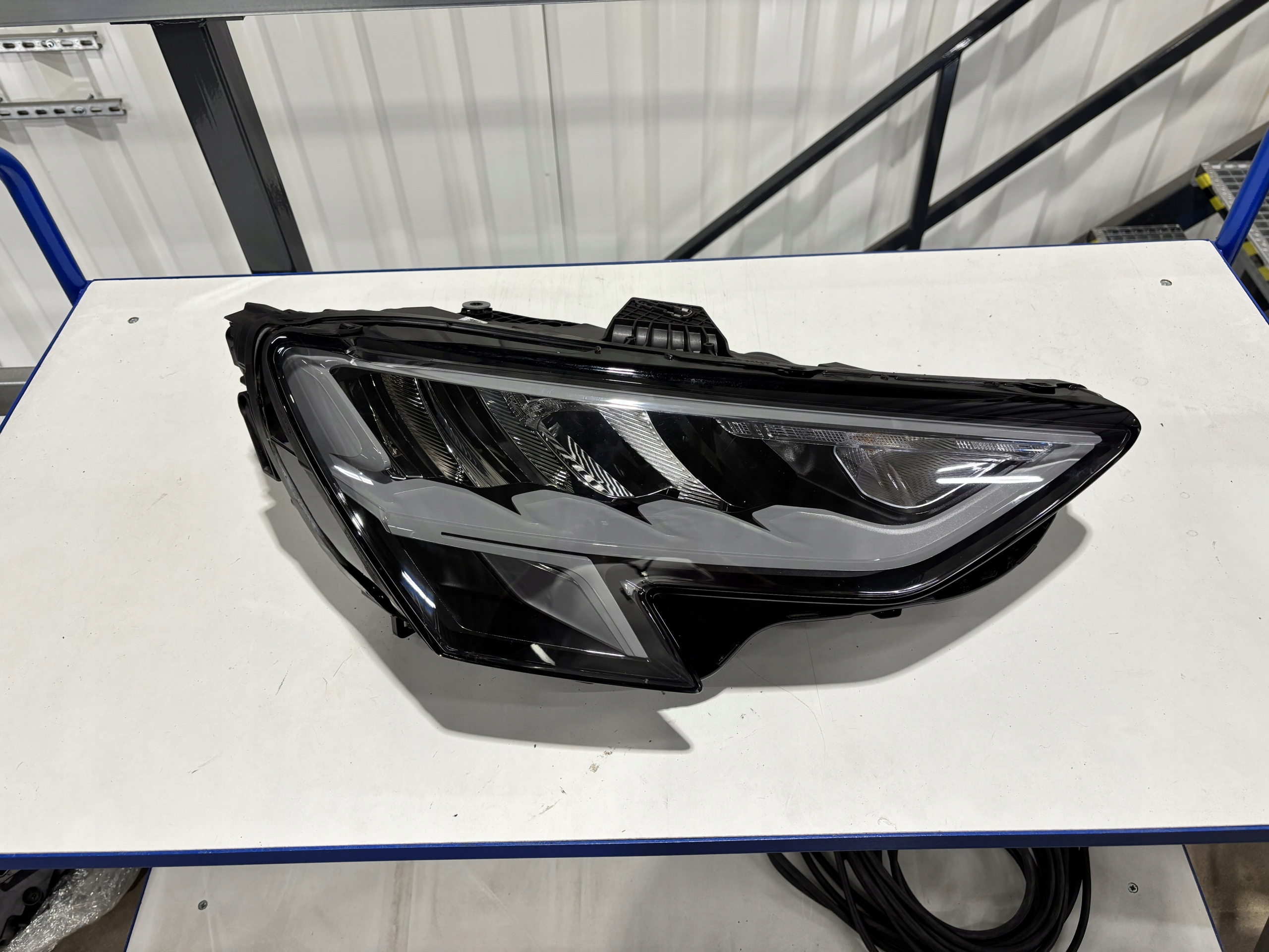 světlomet Audi A3 FULL LED 8y0 Europa pravá 8y0941012 originál, Auf Lager in der EU — Foto 1