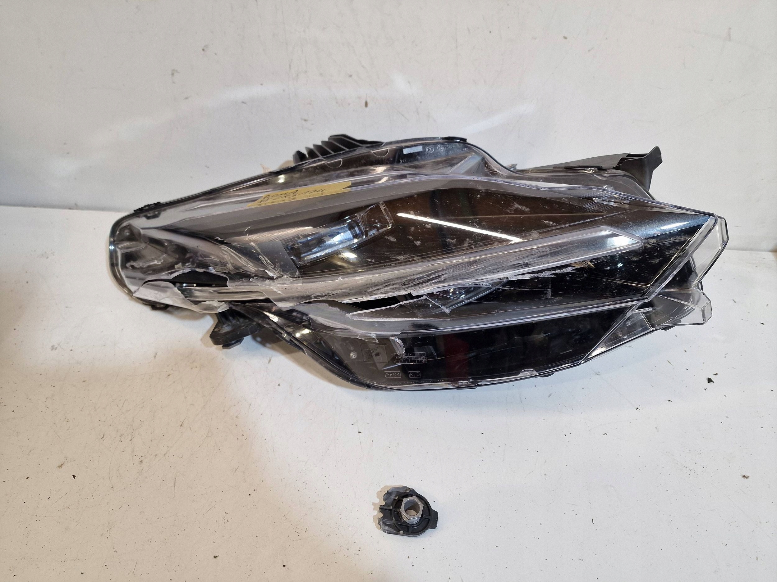 světlomet přední pravá Ferrari Roma, Auf Lager in der EU — Foto 1