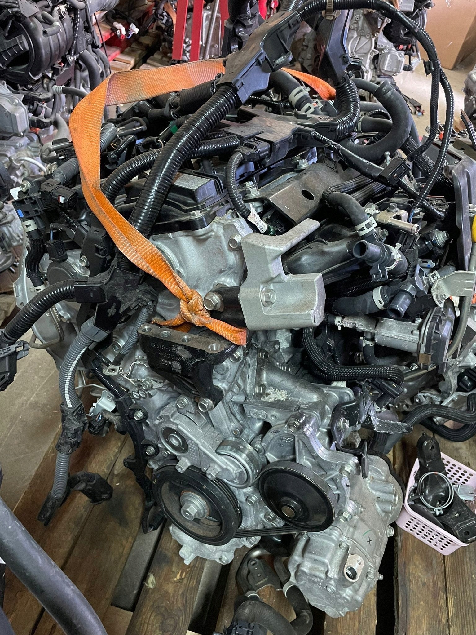 Lexus motor T24a, Auf Lager in der EU — Foto 1