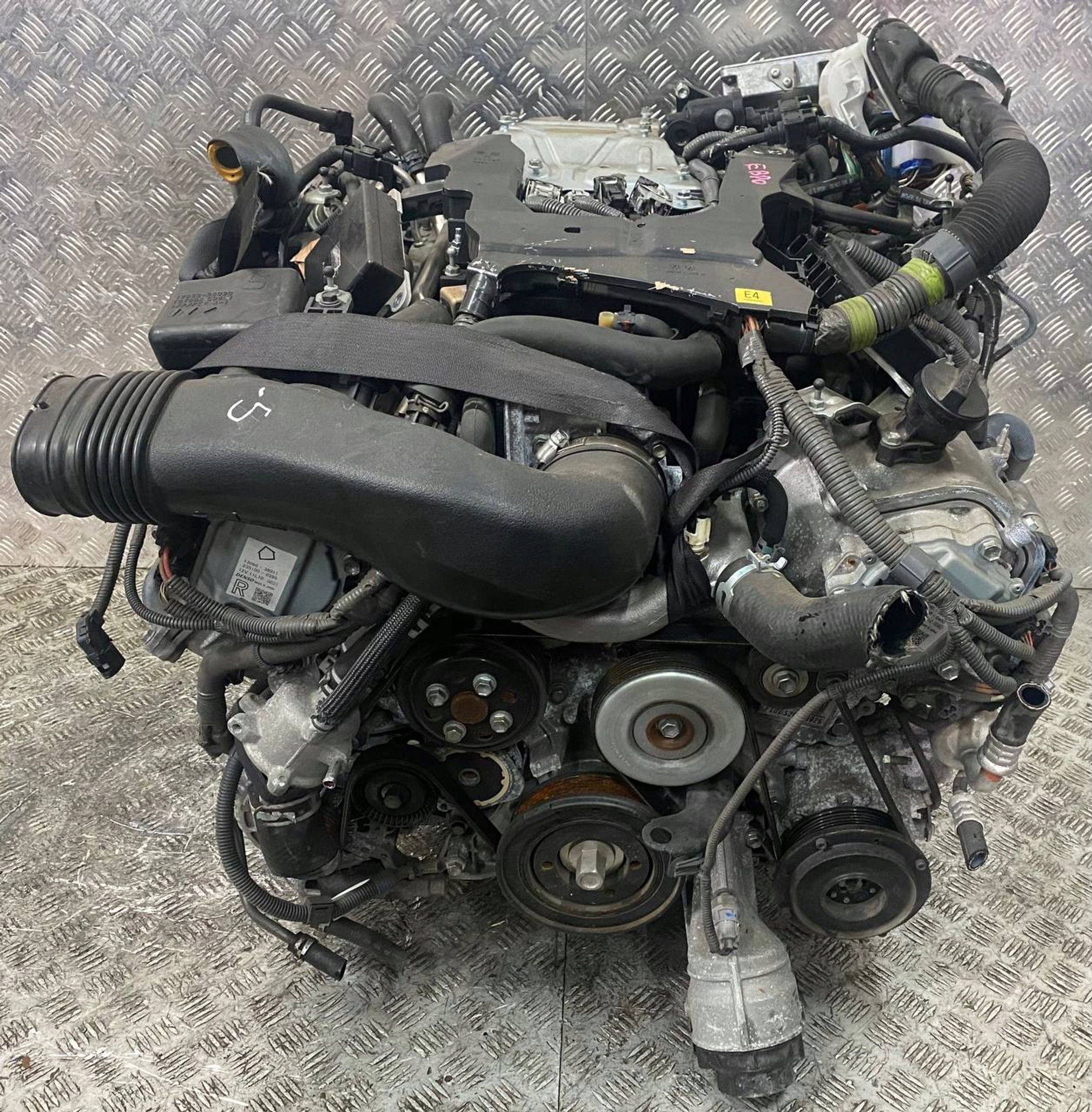 kompletní motor Lexus LS 460 - 600H 4.6 1UR, Auf Lager in der EU — Foto 1