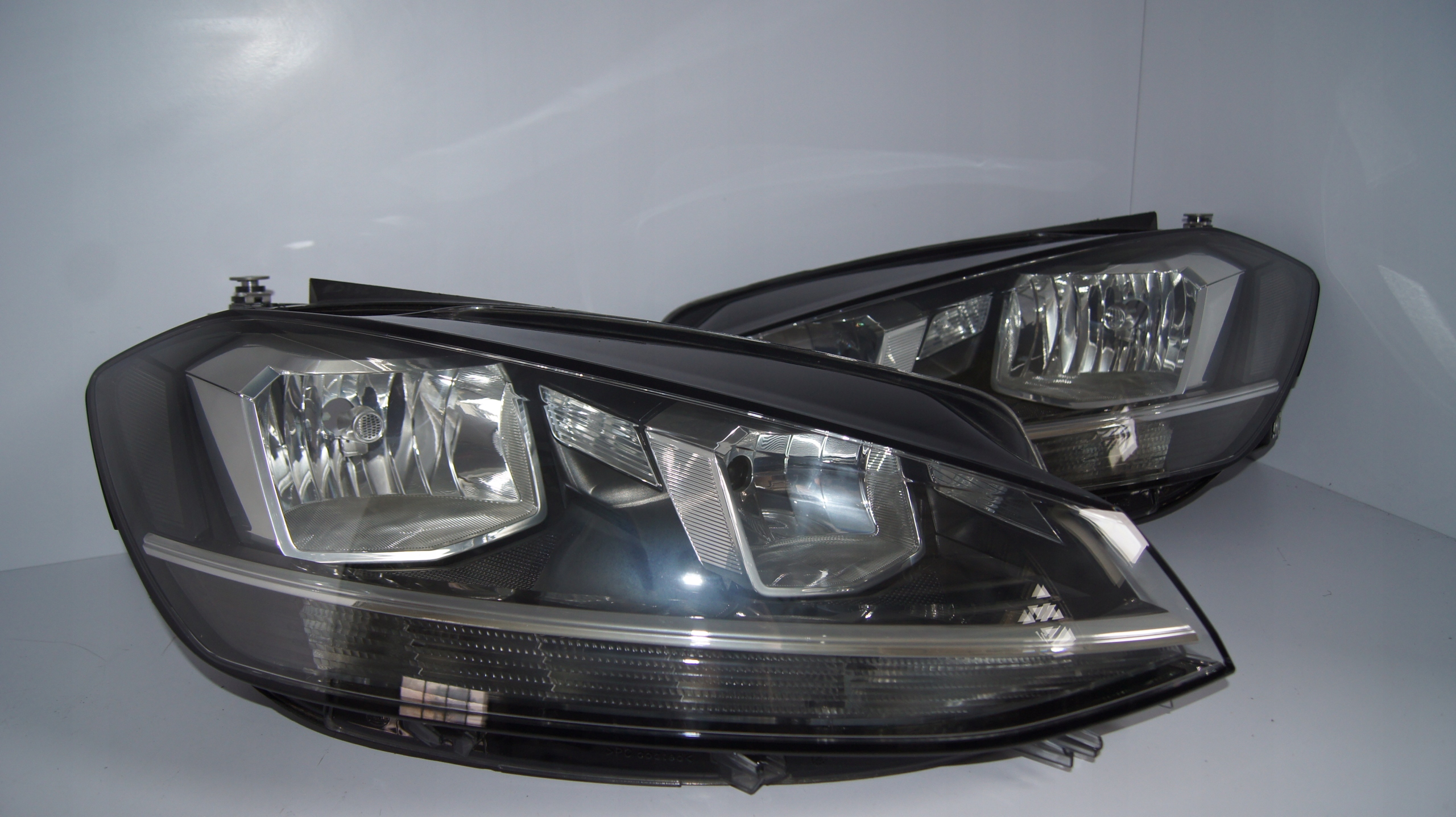 Volkswagen OE 5G1941005 5G1941006 světlomet zwykla led, Auf Lager in der EU — Foto 1