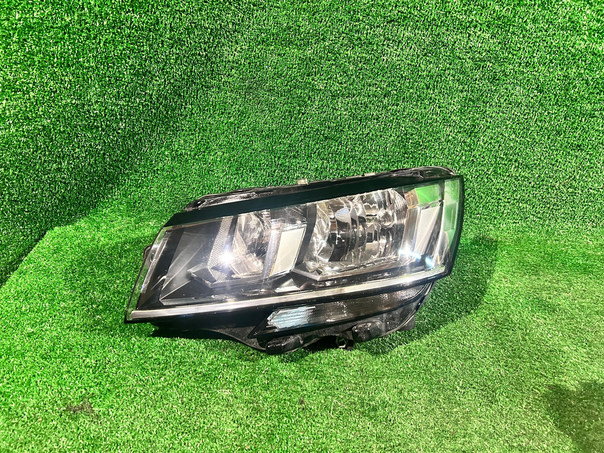 světlomet levý VW T6 facelift 19- Nr.r, Auf Lager in der EU — Foto 1