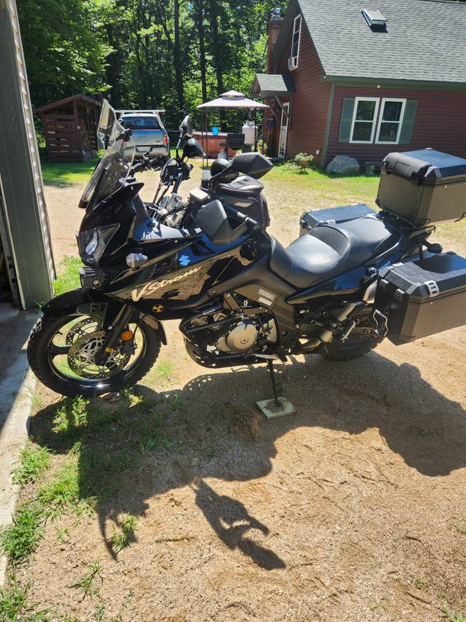 2012 Suzuki, Import USA — Foto 2 z 5