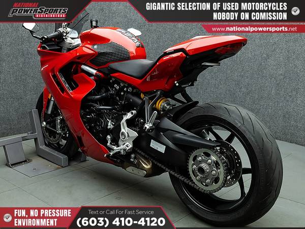 2021 Ducati, Import USA — Foto 2 z 12