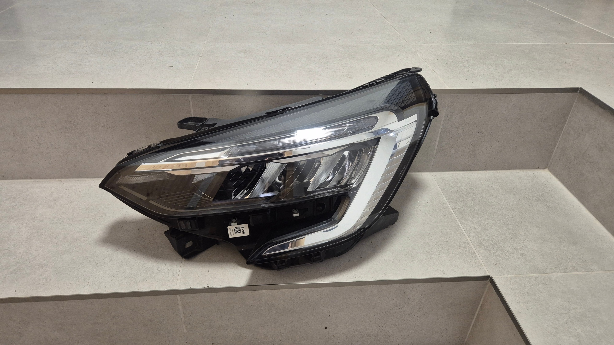 Renault Clio 5 V LED Pure Vision Krótki LED originál, Auf Lager in der EU — Foto 1