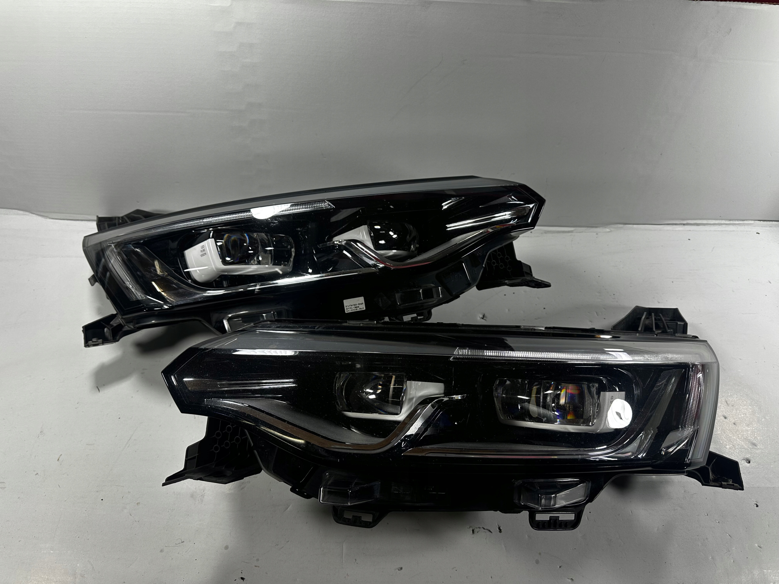 Talisman světlomet komplet levý i pravý přední Pure Vision LED 260602488r 260100184r, Auf Lager in der EU — Foto 1