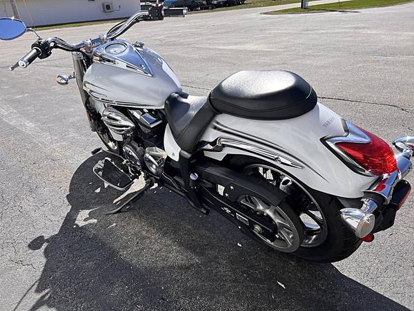 2013 Yamaha, Import USA — Foto 6 z 12