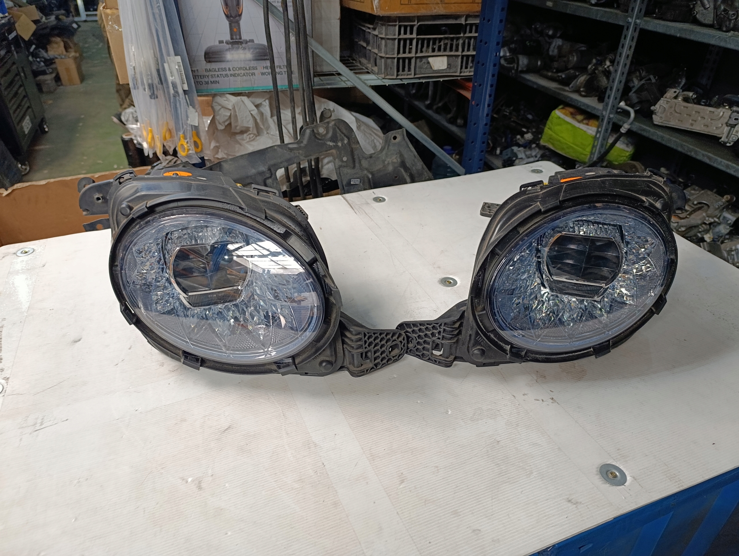 světlomet komplet levý i pravý Bentley Bentayga led Matrix, Auf Lager in der EU — Foto 1