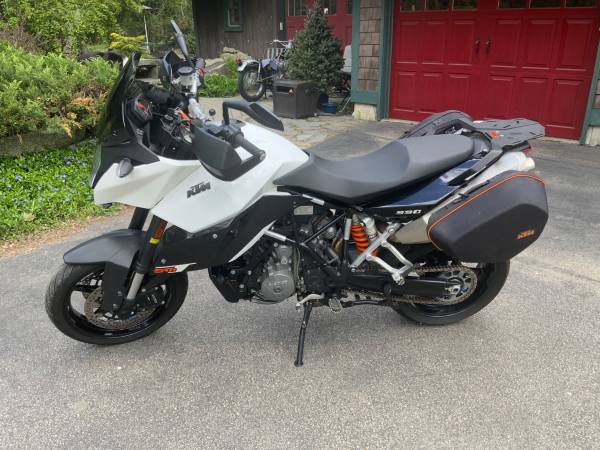 2011 KTM, Import USA — Foto 1