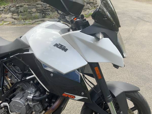 2011 KTM, Import USA — Foto 9 z 12