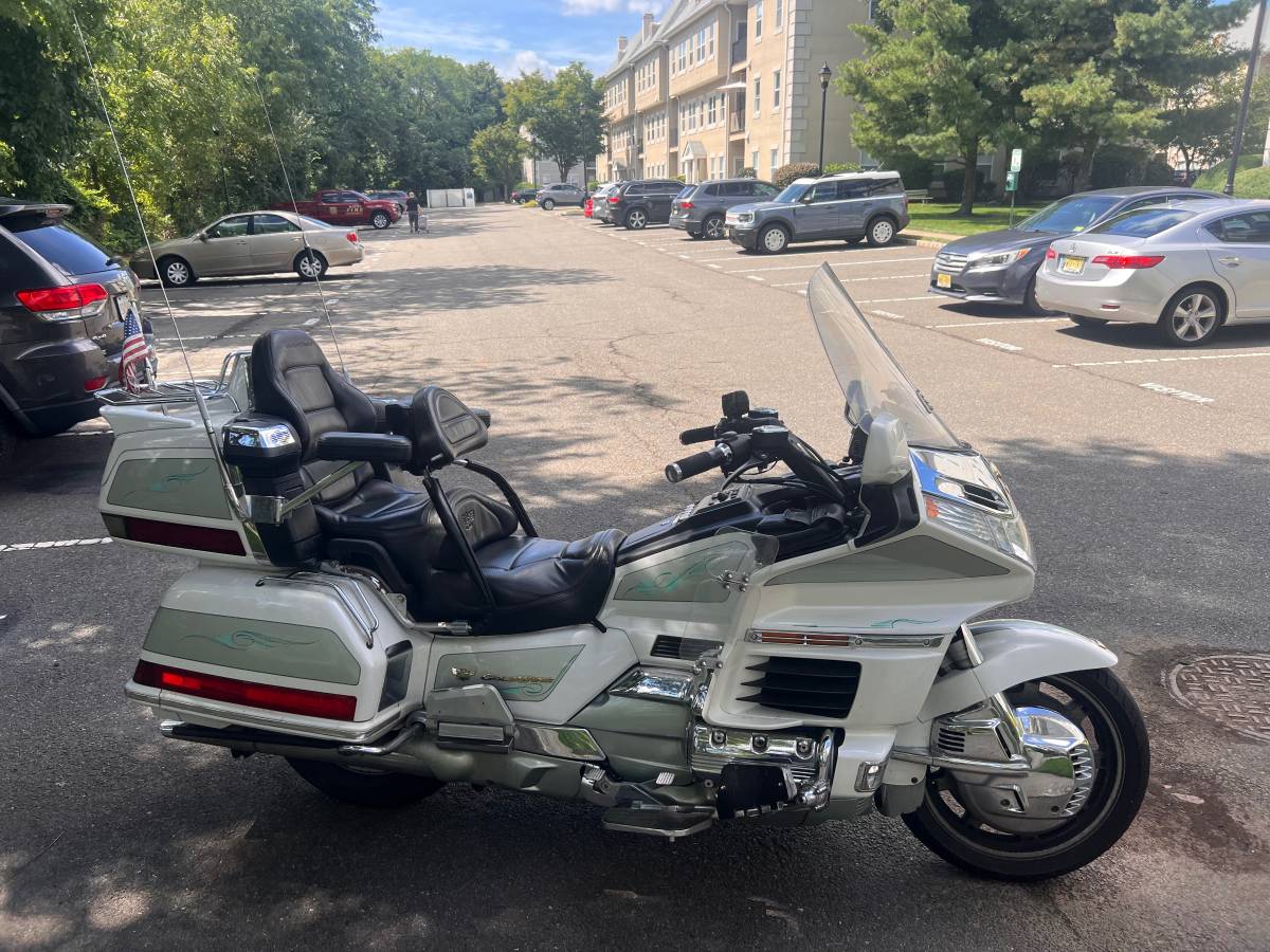 2000 Honda, Import USA — Foto 2 z 6