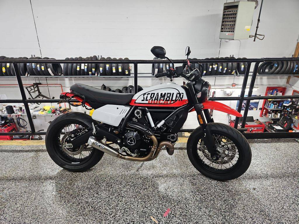 2022 Ducati, weiß, Import USA — Foto 8 z 12