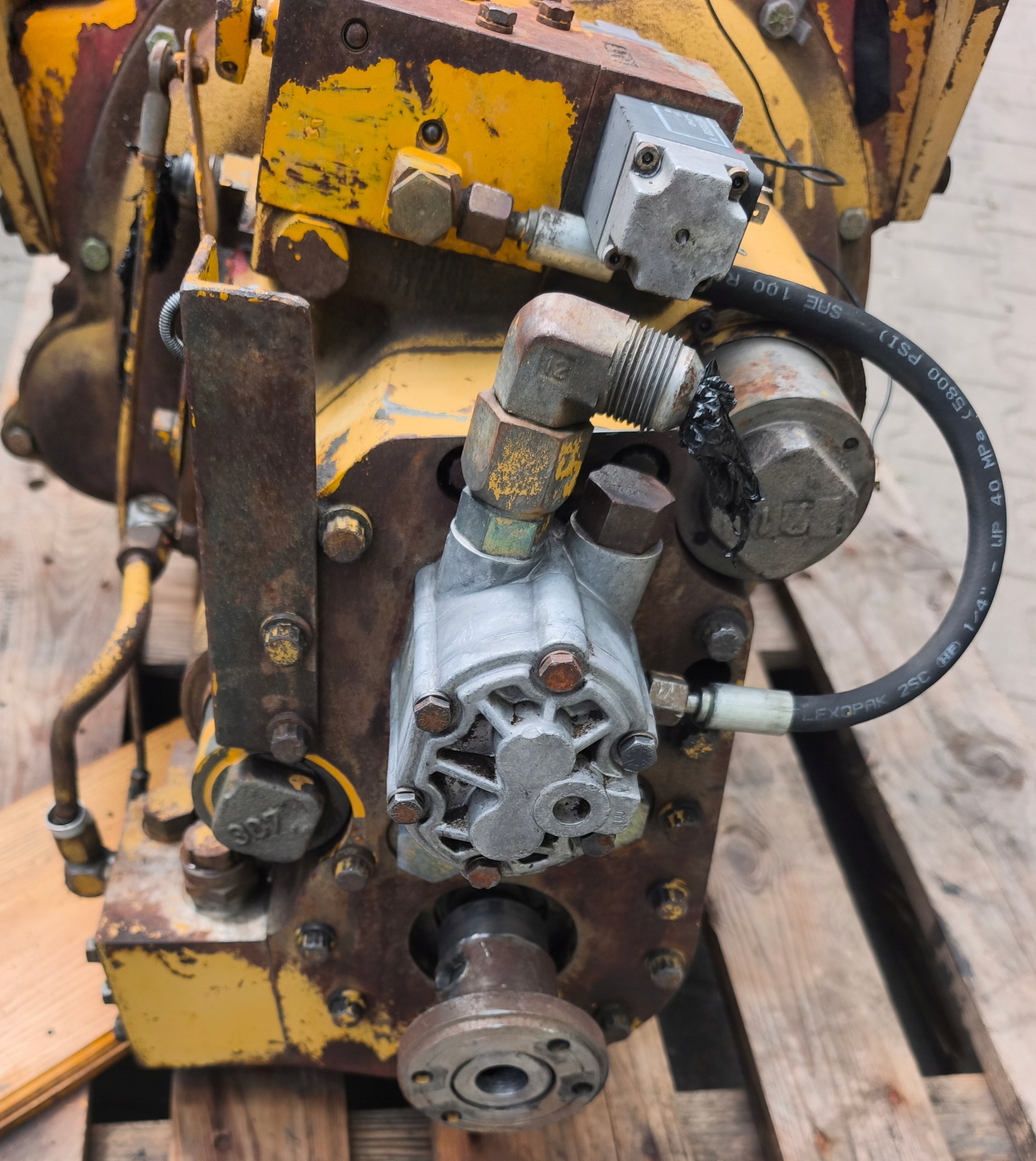 převodovka hydraulická CAT Caterpillar 349-7161 čerpadlo, Auf Lager in der EU — Foto 1
