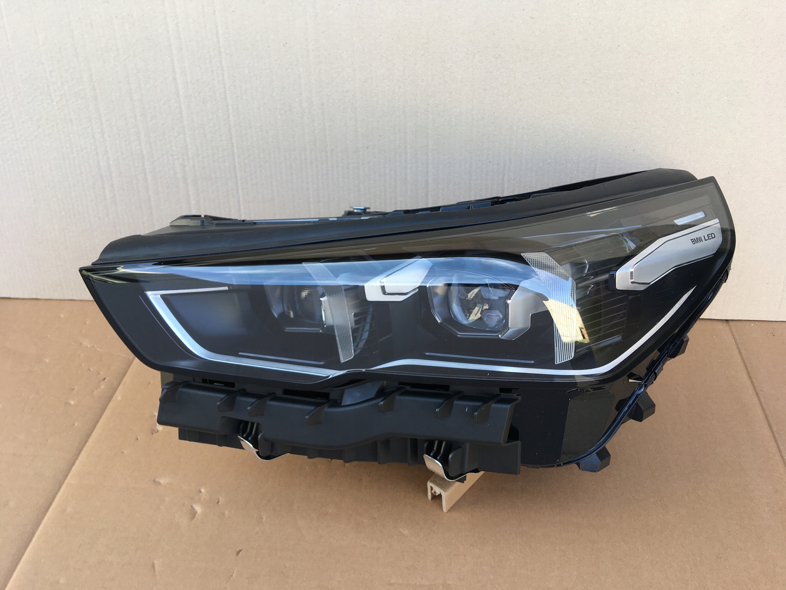 BMW 5 G60 nová světlomet Led USA Pas motor přední blatník nárazník kapota M5 G90, Auf Lager in der EU — Foto 1