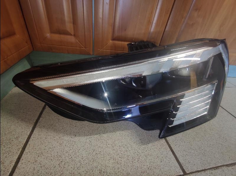 Audi A3 8y0941035 FULL LED Matrix přední světlomet přední levá, Auf Lager in der EU — Foto 2 z 16