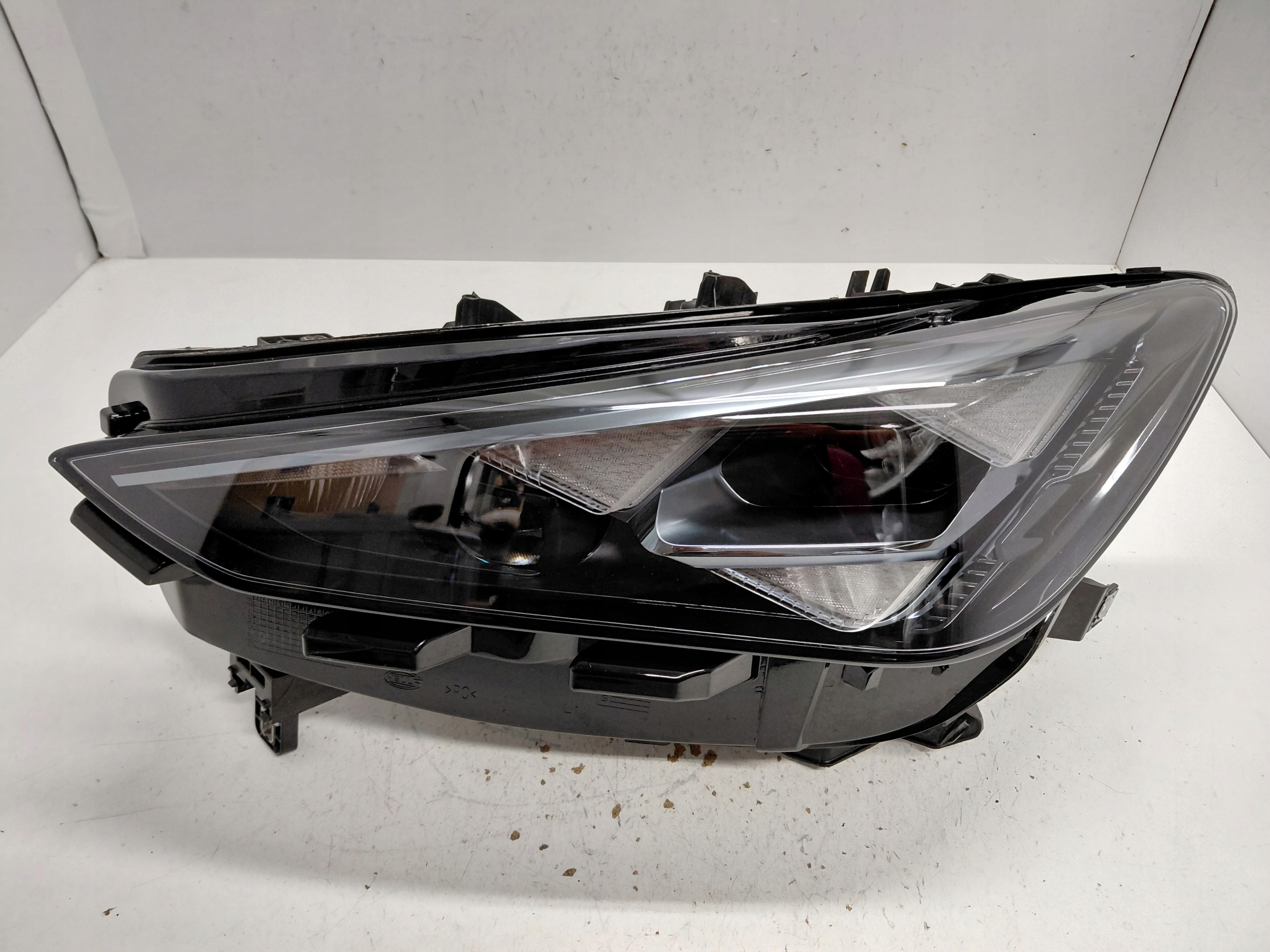 Cupra Tavascan Full Led Matrix světlomet levá, Auf Lager in der EU — Foto 1