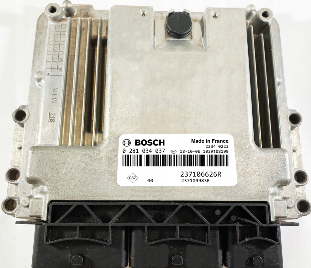 Ecu Vivaro Trafic 1.6 237106626r 0281034037, Auf Lager in der EU — Foto 1