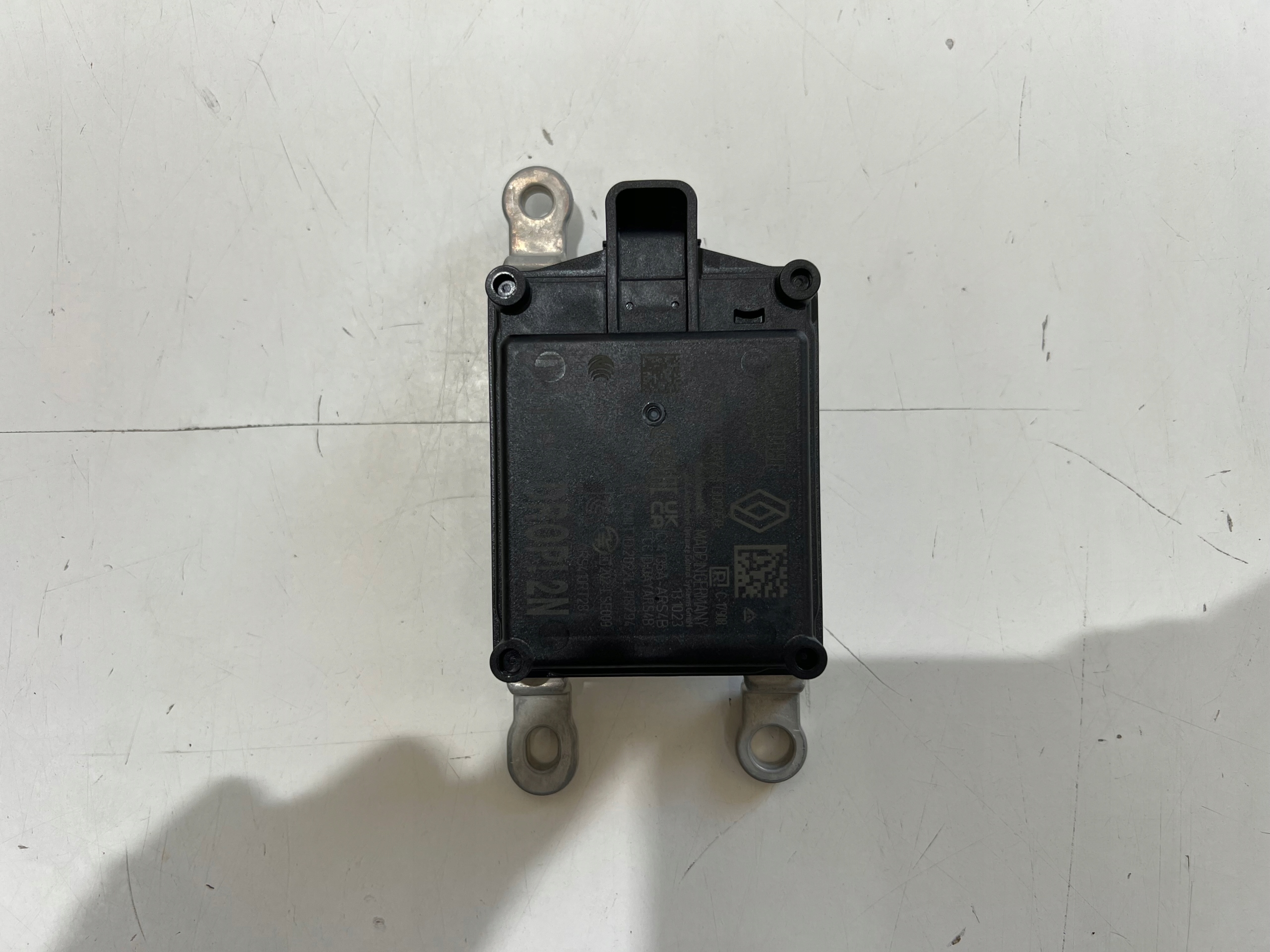 Radar senzor ACC Renault 284478542, Auf Lager in der EU — Foto 1