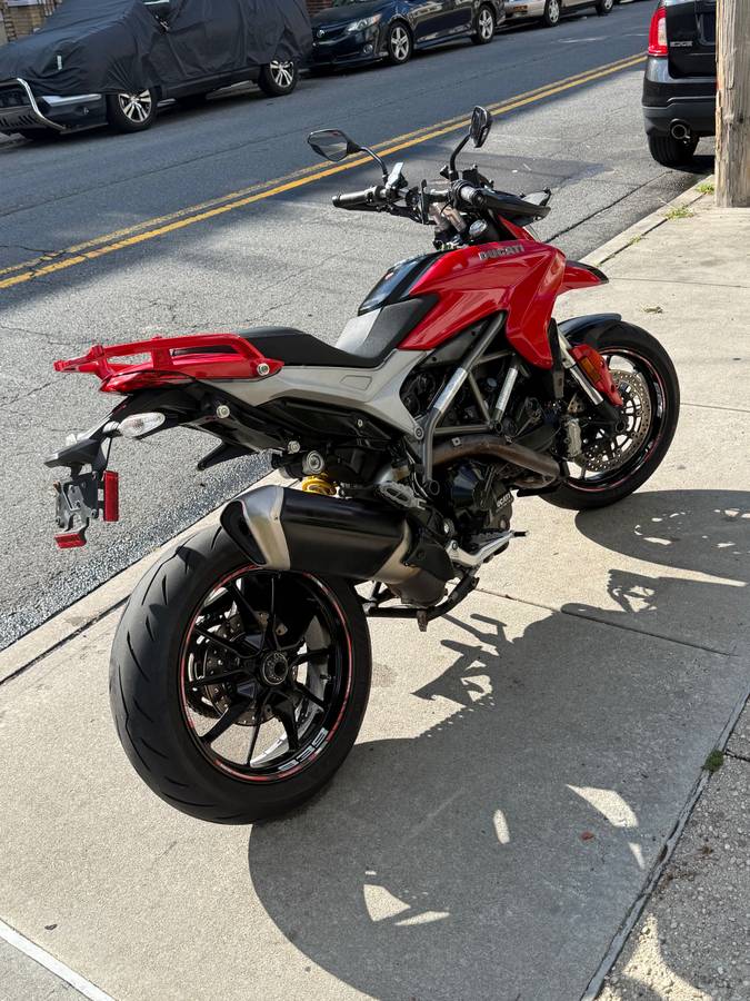 2016 Ducati, Import USA — Foto 9 z 10