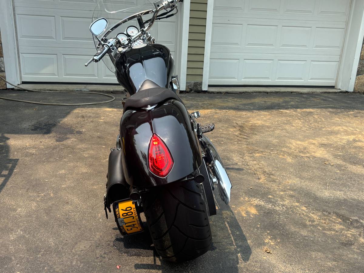 2007 Victory, Import USA — Foto 5 z 5