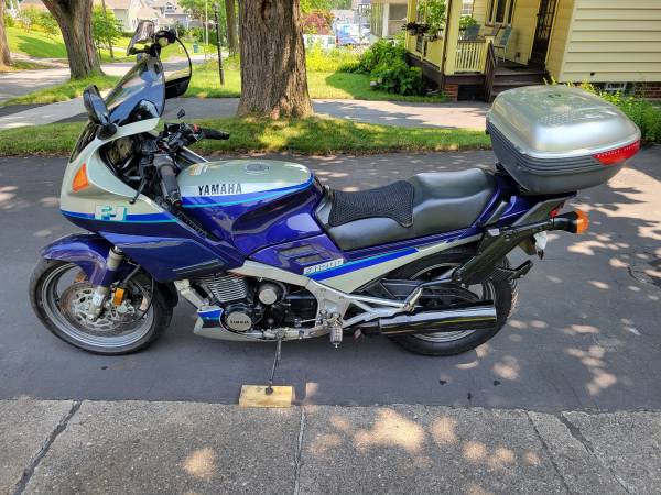 1992 Yamaha, Import USA — Foto 6 z 9