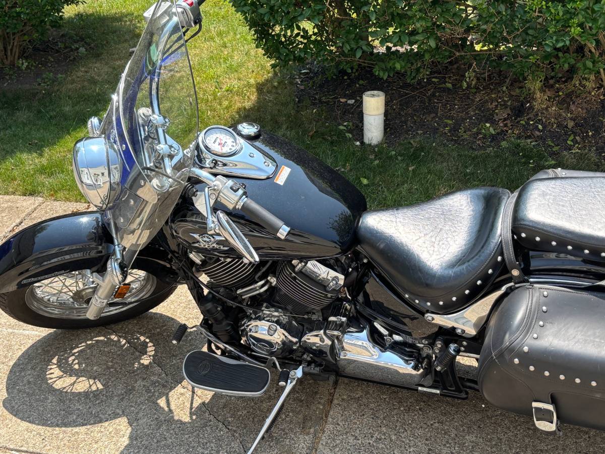 2010 Yamaha, Import USA — Foto 2 z 4