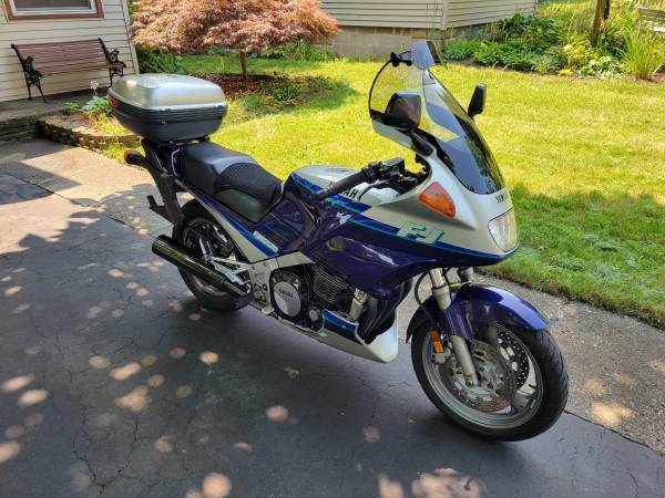 1992 Yamaha, Import USA — Foto 2 z 9