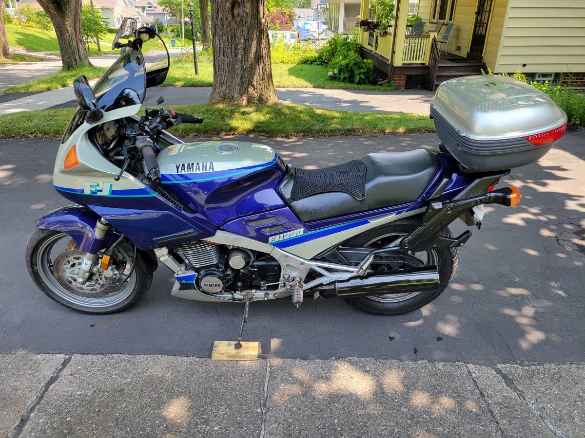1992 Yamaha, Import USA — Foto 6 z 9